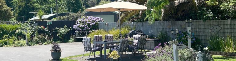 garden at coromandel court motel nz 768x200