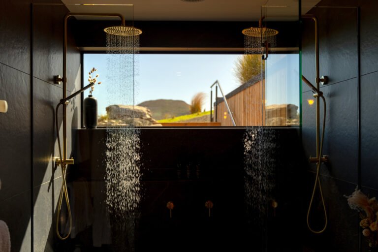 rain showers at fallow ridge retreat 768x512