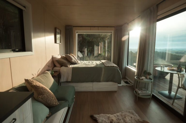 Cosy off grid cabin interior The Catlins 768x510