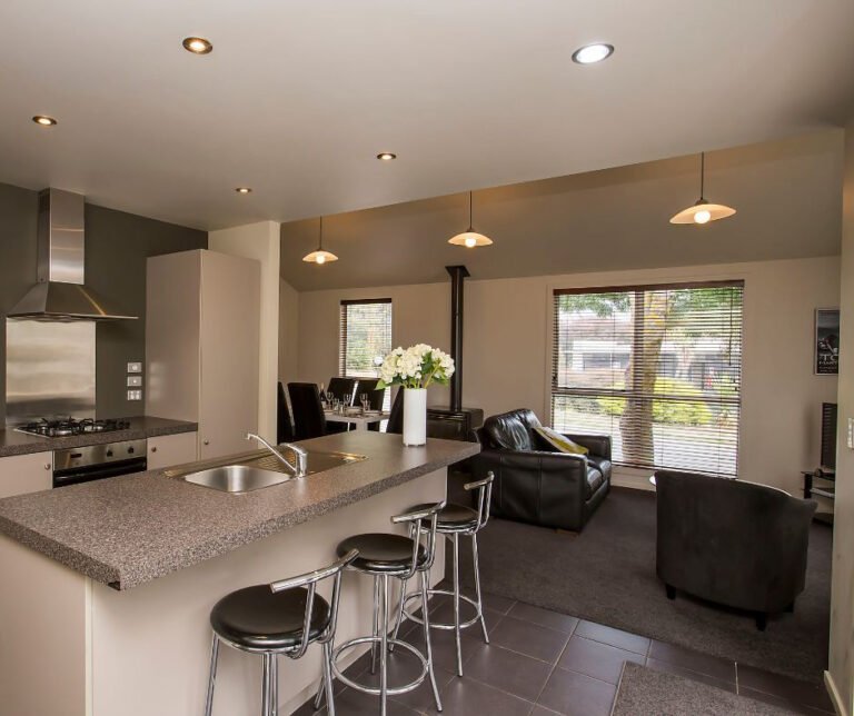 family apartment for martinborough getaways at the claremont 768x644