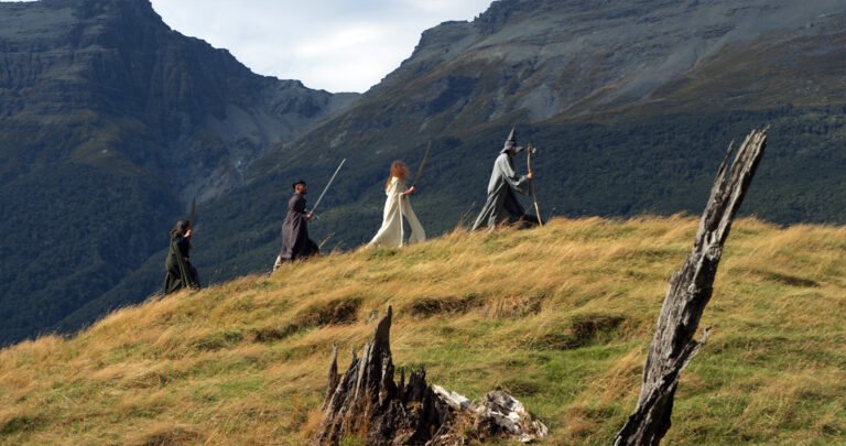 guests reinacting LOTR movie in Glenorchy NZ 768x405
