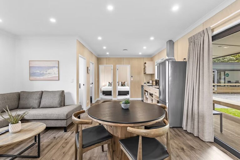 cambridge top 10 holiday park self contained apartment 768x512