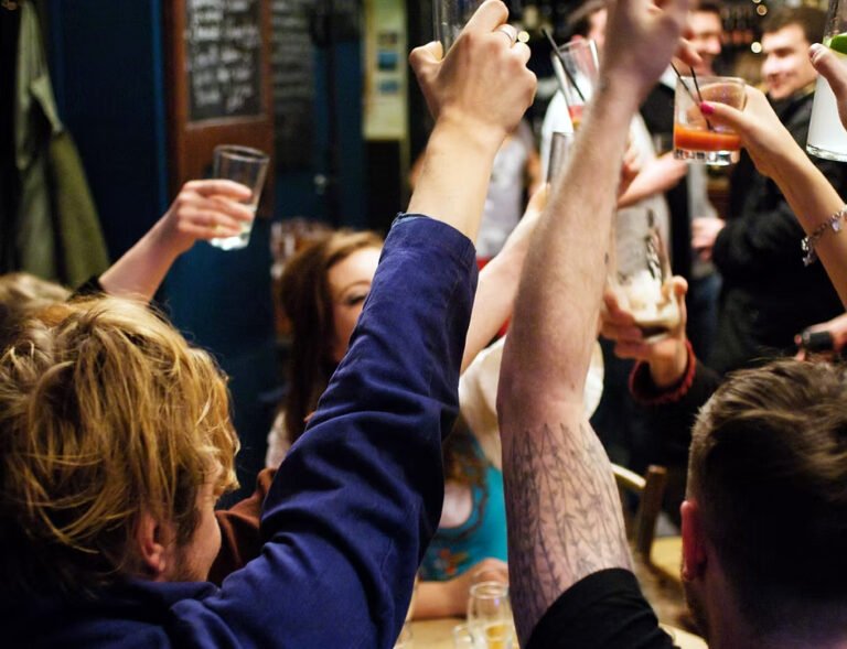 donegal house kaikoura irish bar atmosphere 768x589