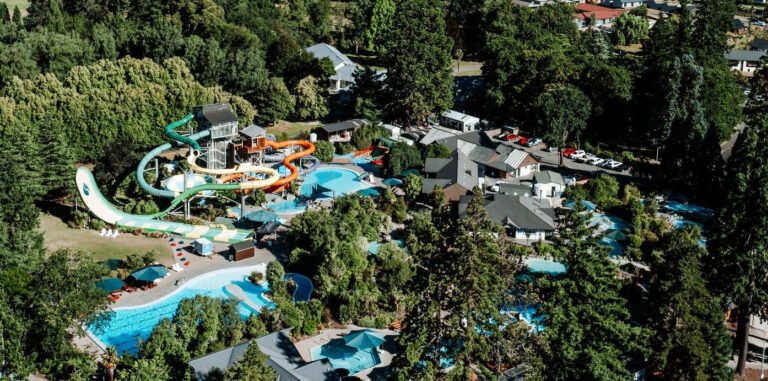 hanmer springs thermal pools aerial view 768x381