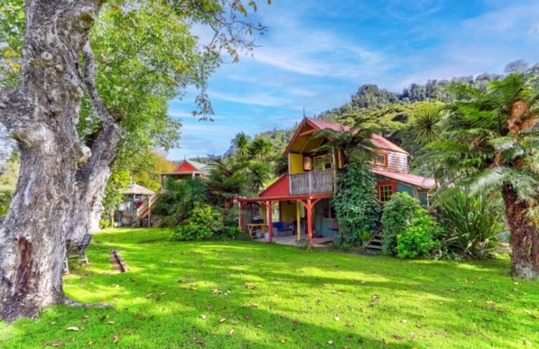 flying fox whanganui river riverside cottages 768x498