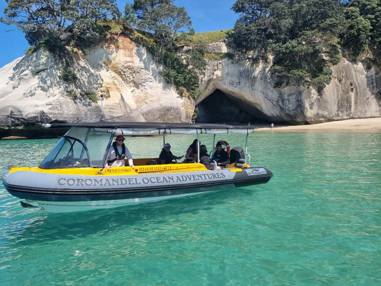 Boat tours around Coromandel to Cathedral Cove and beyond with Coromandel Ocean Adventures