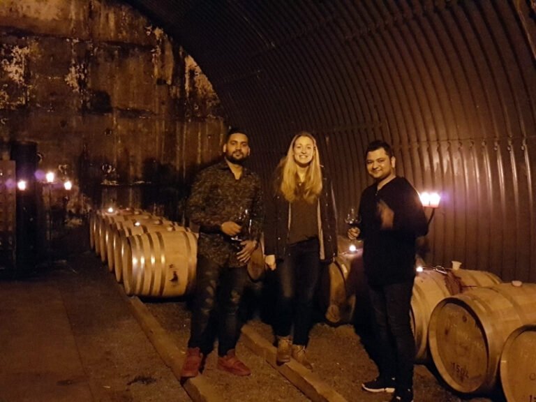 marlborough winery cellar tour 768x576