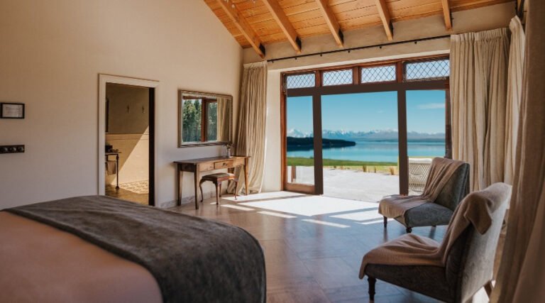 mount cook luxury villa interior 768x427
