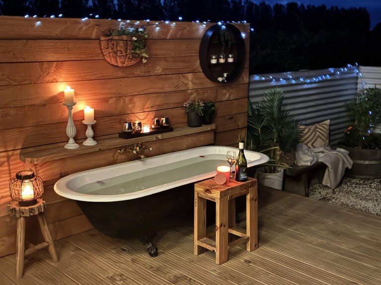 outdoor bath luxury glamping hawkes bay 768x576