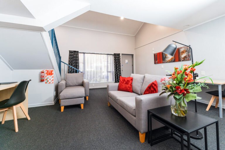 palmerston north family suite aubyn court 768x512