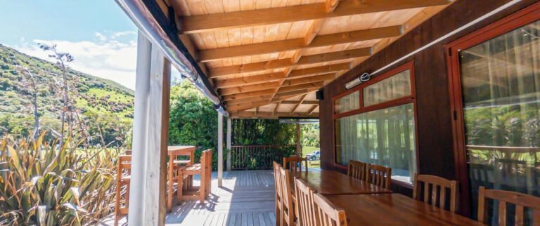 river ridge outdoor dining catlins 768x322