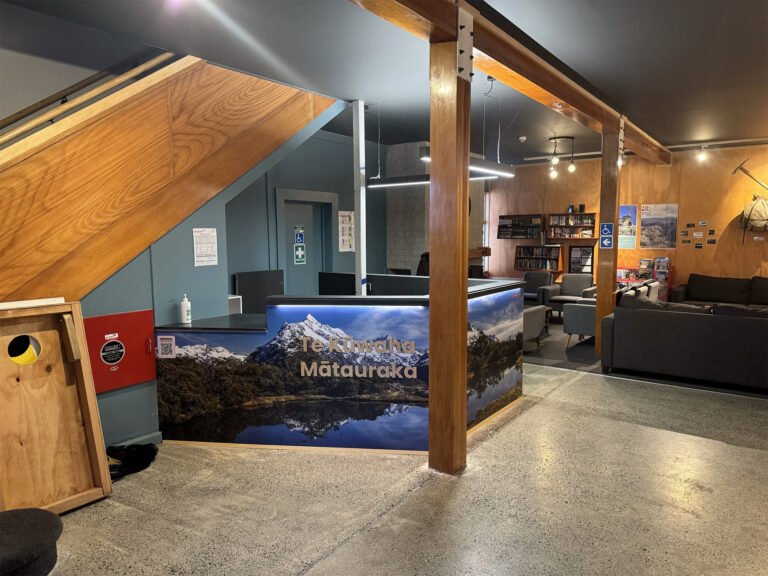 te kuwaha matauraka guest lounge 768x576