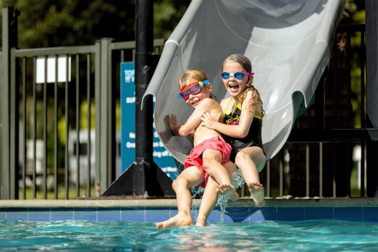 waterslide at pool at motueka top 10 holiday park 768x512
