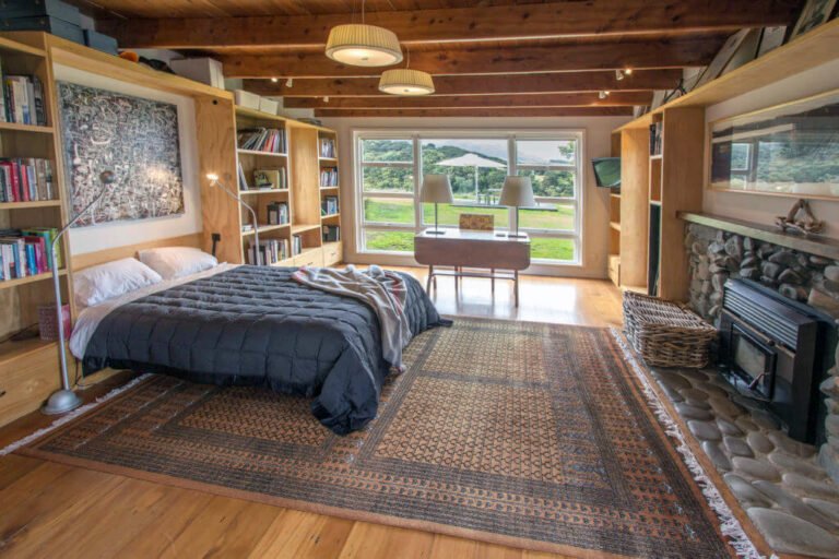 Library Room at Lansdowne Farm group accommodation Kaikoura 768x512