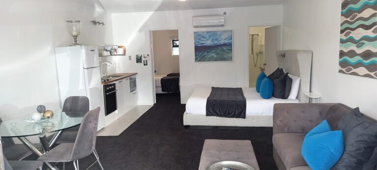 family apartment orewa 768x346