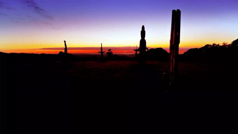 maunga hikurangi sunrise maori cultural tour 768x432