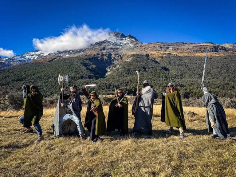 middle earth tour new zealand lord of the rings costumes 768x576
