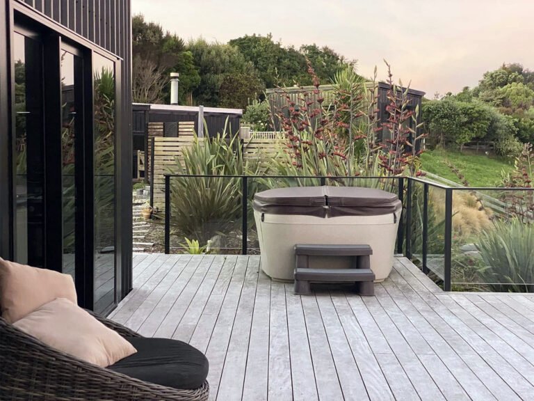 riders rest ruakaka spa accommodation 768x576