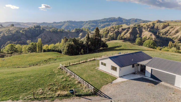 rotowai hills farm stay holiday home waikato 768x432