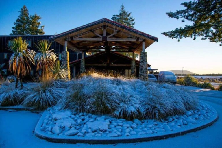 snow at the park hotel waimarino winter accommodation 768x512