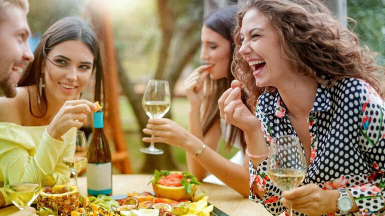 waiheke island wine tasting tours 768x432