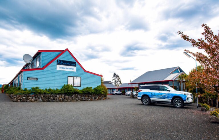 adventure lodge motel national park motel 768x491