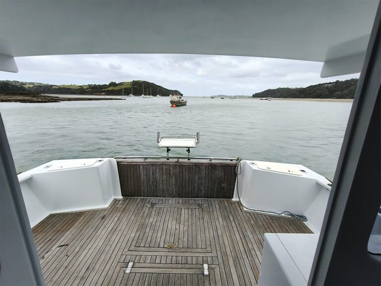 charter boat fishing deck 768x576
