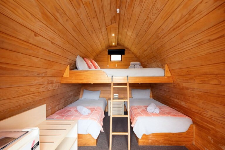 family pod cabin rangitikei 768x512
