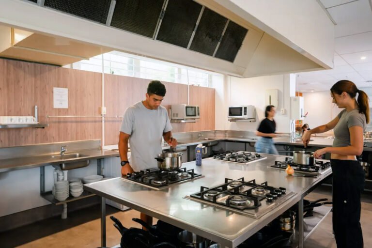 haka house auckland city guest kitchen 768x512