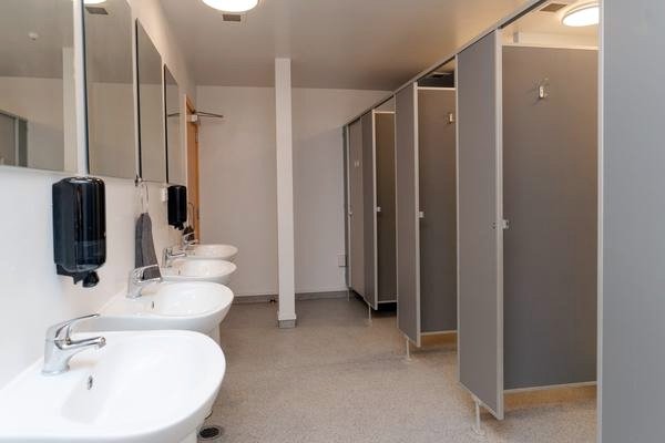 haka house bay of islands shared bathroom