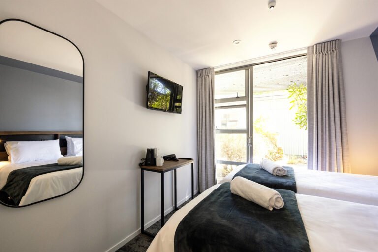 haka house rotorua private twin room 768x512