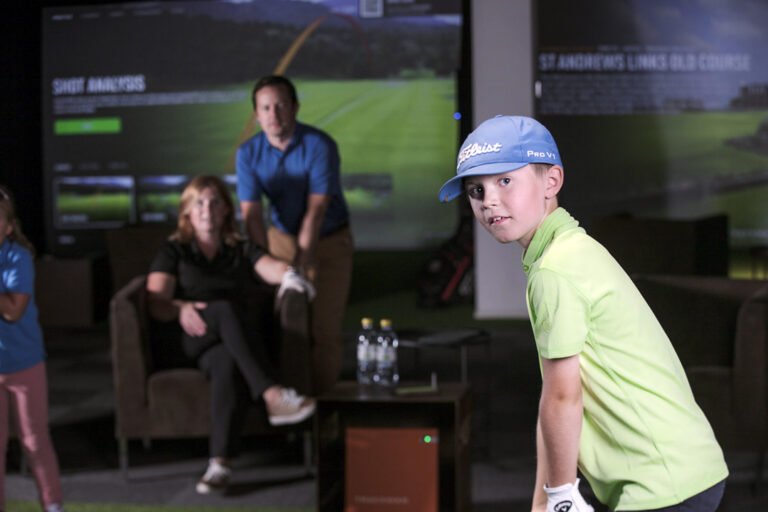 kids indoor golf wanaka 768x512