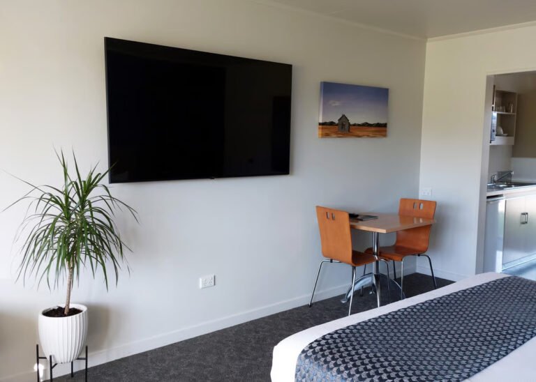 lake dunstan motel king studio cromwell 768x548