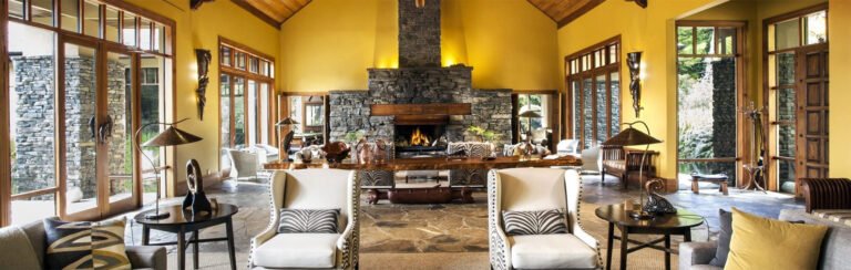 luxury lodge lounge rotorua 768x244