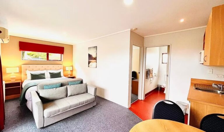 national park motel studio unit 768x451