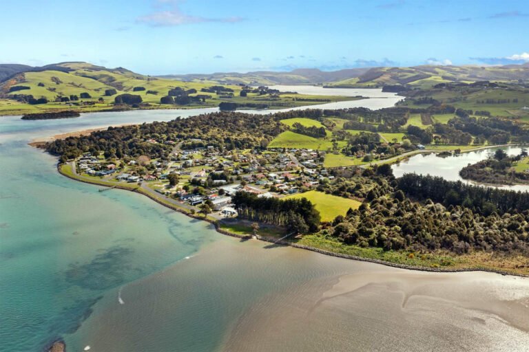 pounawea camping ground catlins estuary 768x512