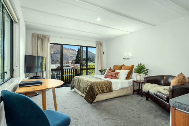 ride base wanaka studio apartment 768x512