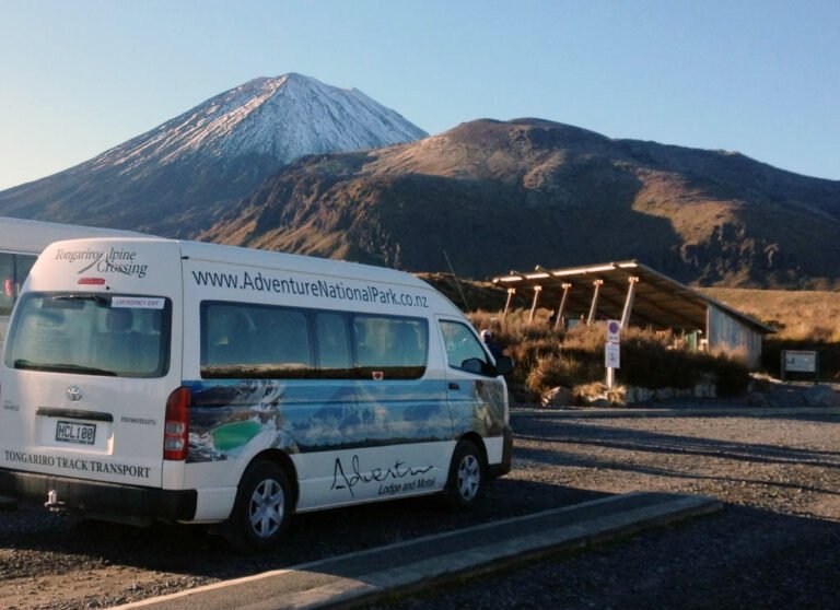 tongariro crossing shuttle adventure lodge motel 768x558