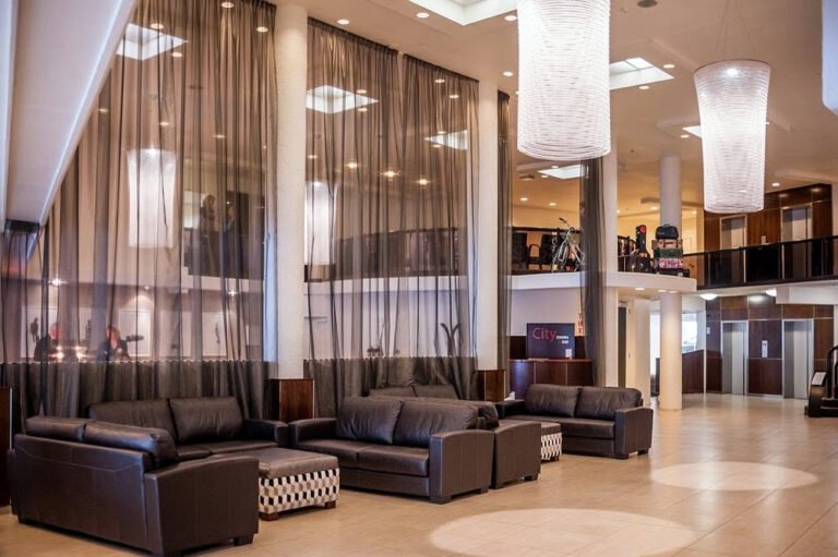 west plaza hotel wellington cbd 768x511