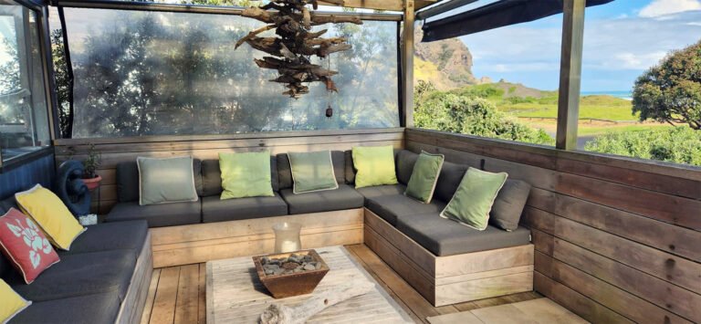 piha sunset bach covered outdoor lounge 768x355