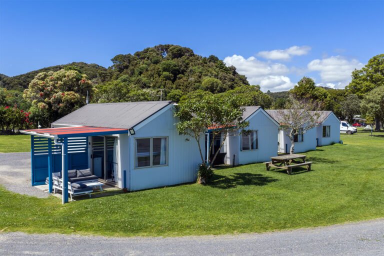 waitangi holiday park self contained cabin 768x512