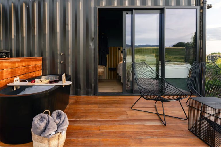 willowbrook retreat alexandra outdoor bath 768x512