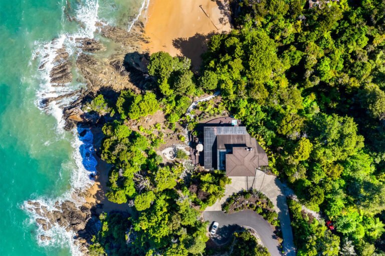 lodge by the beach kaiteriteri accommodation aerial 768x512