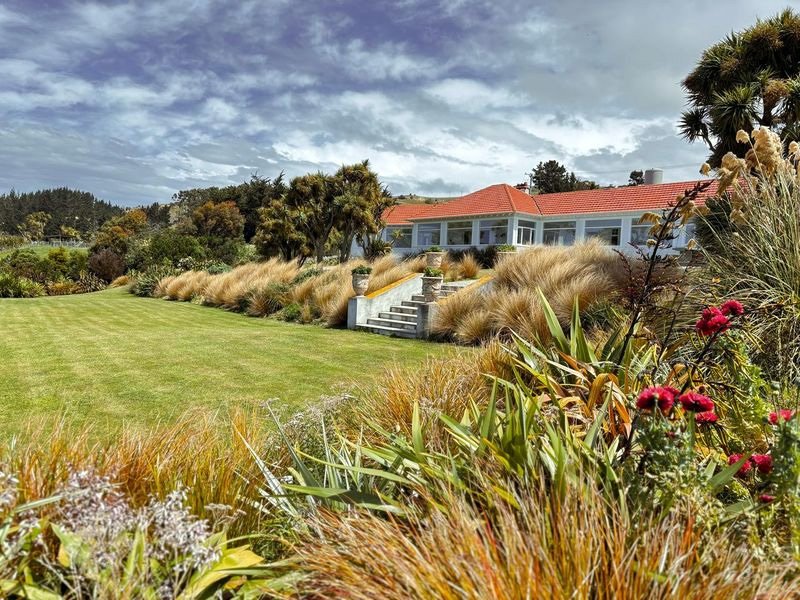 The Longhouse – Group Accommodation Near Dunedin for 12 Guests photo 5