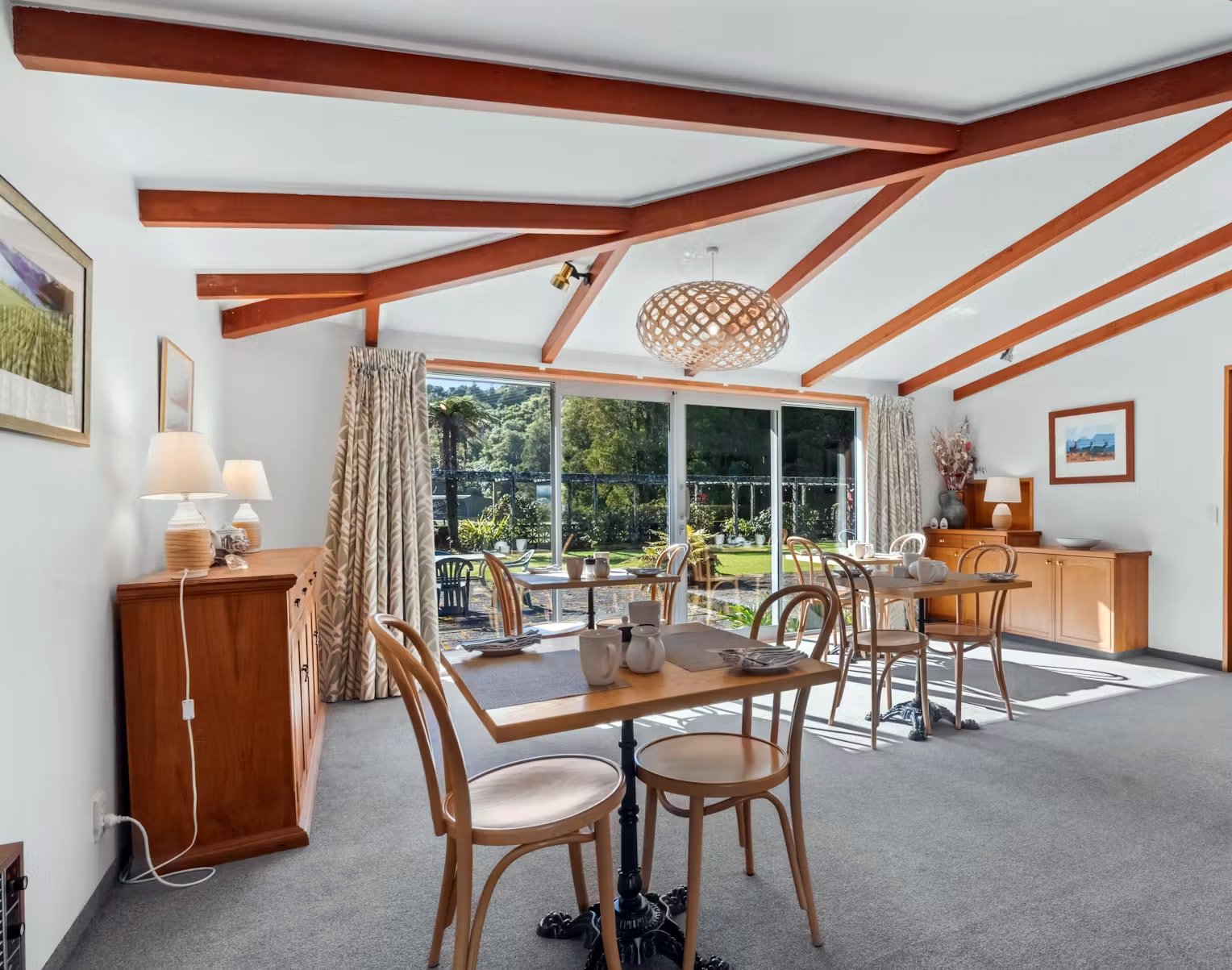 Woodland Glen Lodge | Hokitika Bed and Breakfast photo 2