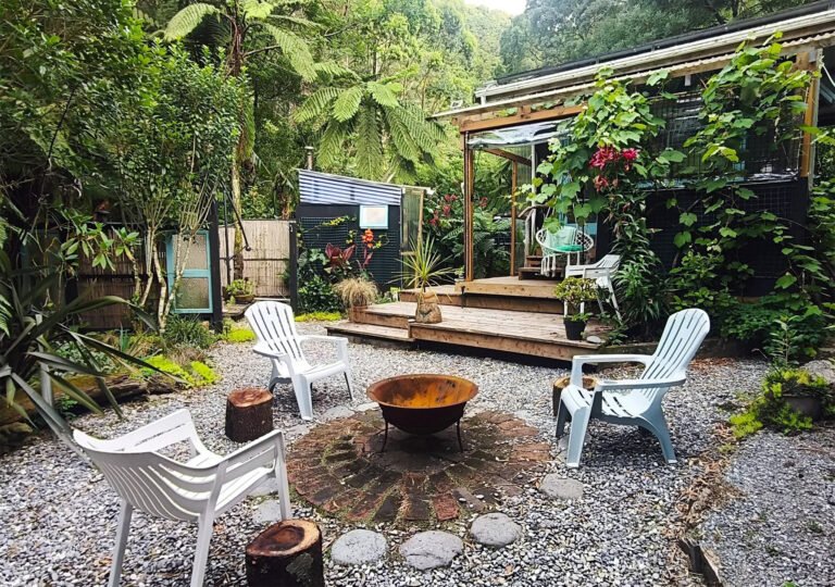 gumboot paradise accommodation near punakaiki 1 768x540